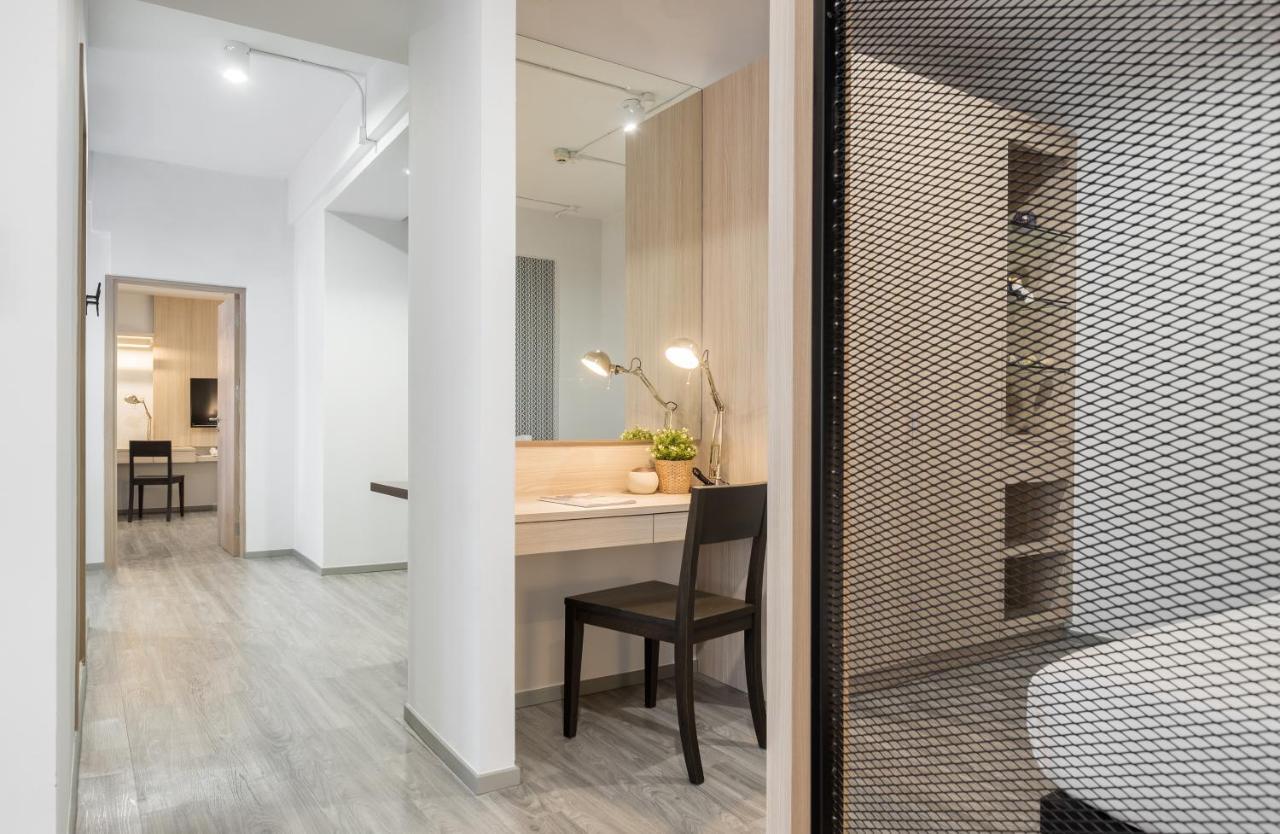 China Cozy Asoke Hotel Банкок Екстериор снимка