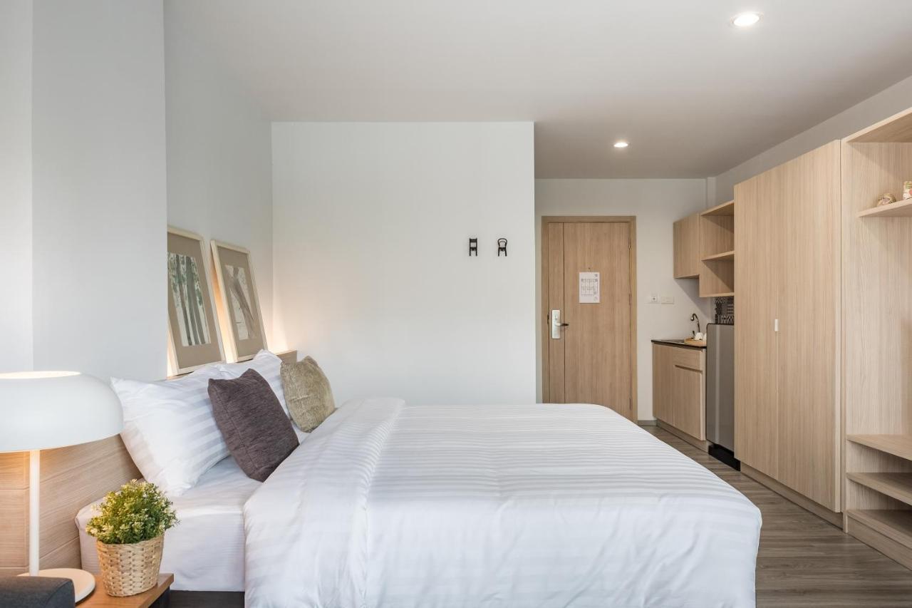 China Cozy Asoke Hotel Банкок Екстериор снимка