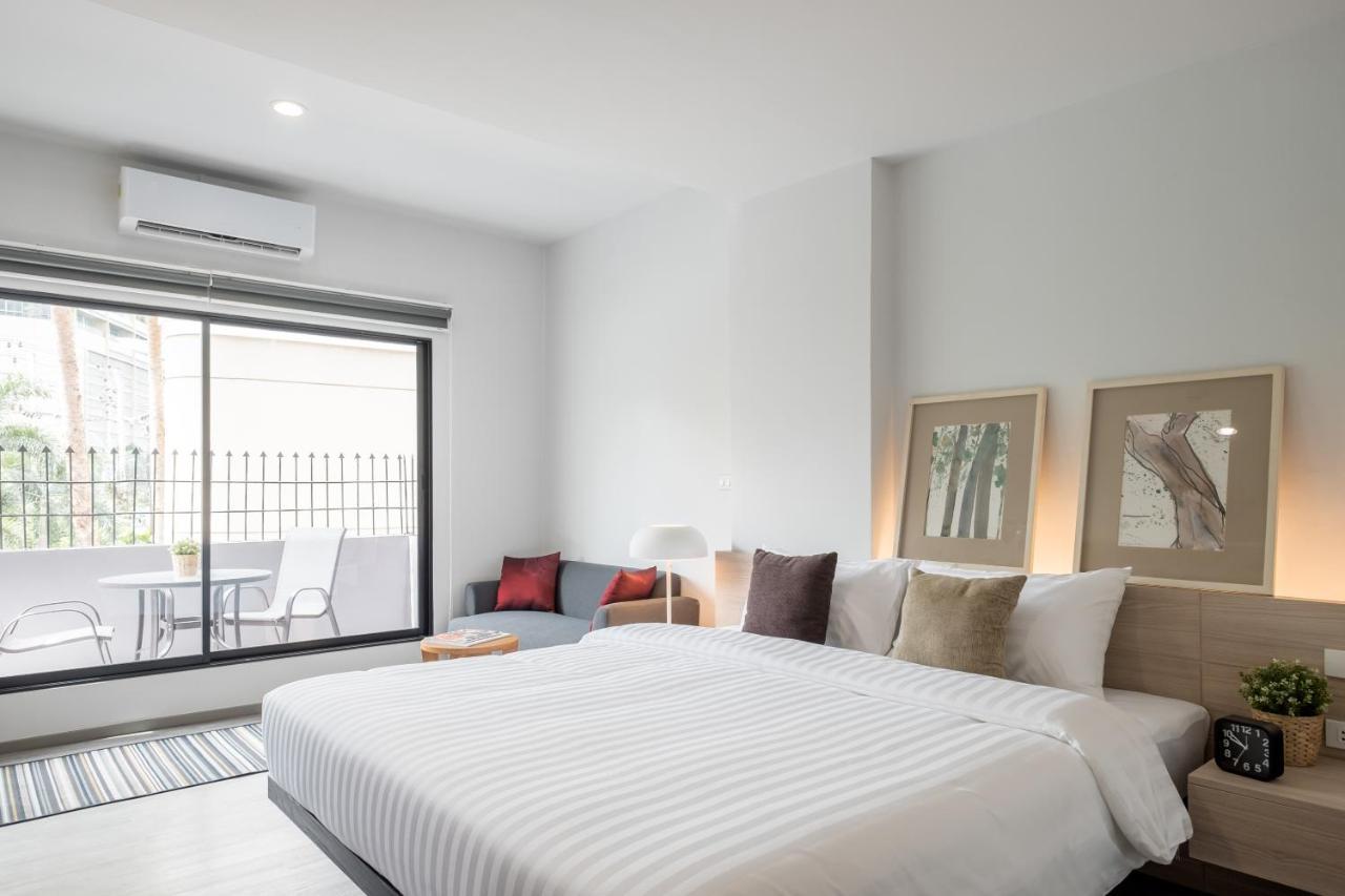 China Cozy Asoke Hotel Банкок Екстериор снимка