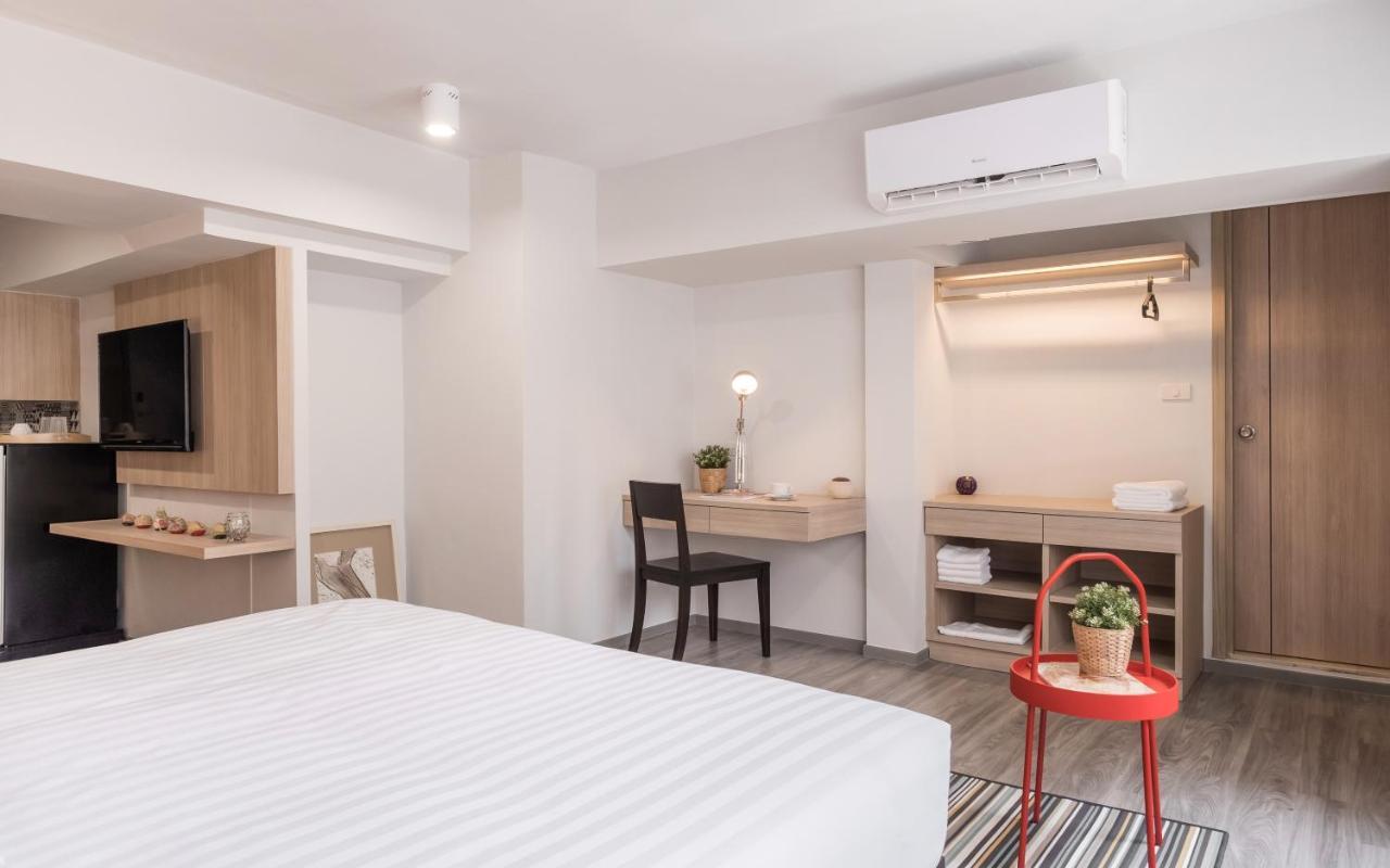 China Cozy Asoke Hotel Банкок Екстериор снимка