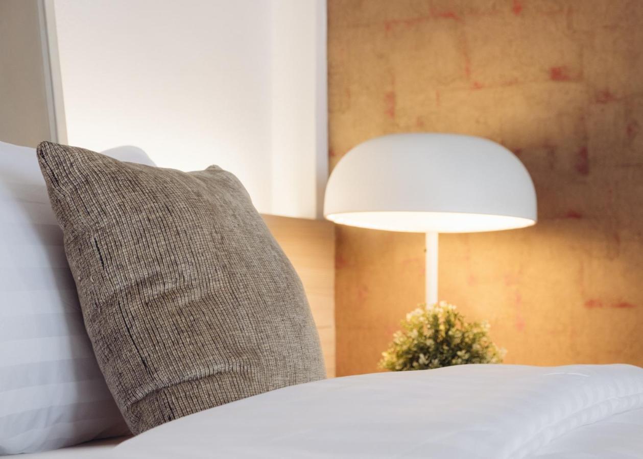 China Cozy Asoke Hotel Банкок Екстериор снимка