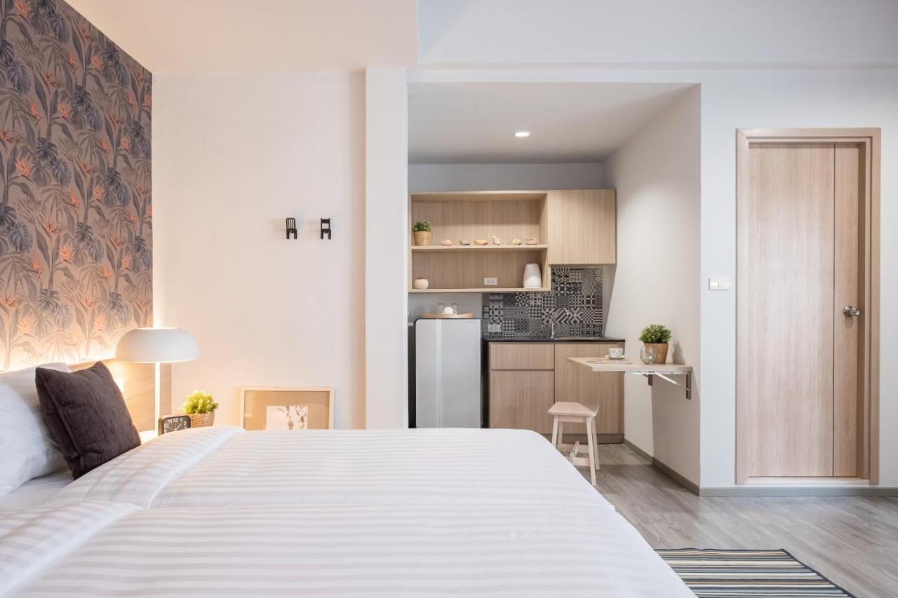 China Cozy Asoke Hotel Банкок Екстериор снимка