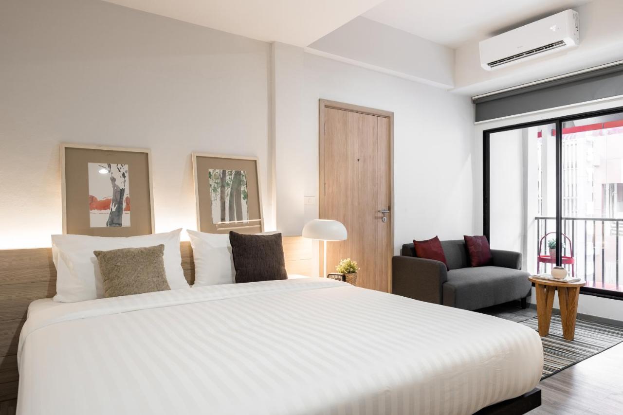 China Cozy Asoke Hotel Банкок Екстериор снимка