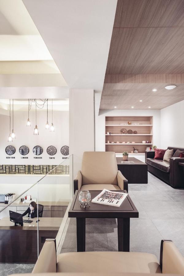 China Cozy Asoke Hotel Банкок Екстериор снимка